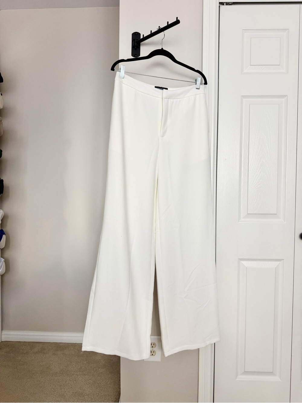 PrettyLittleThing Cream Wide-Leg Trousers